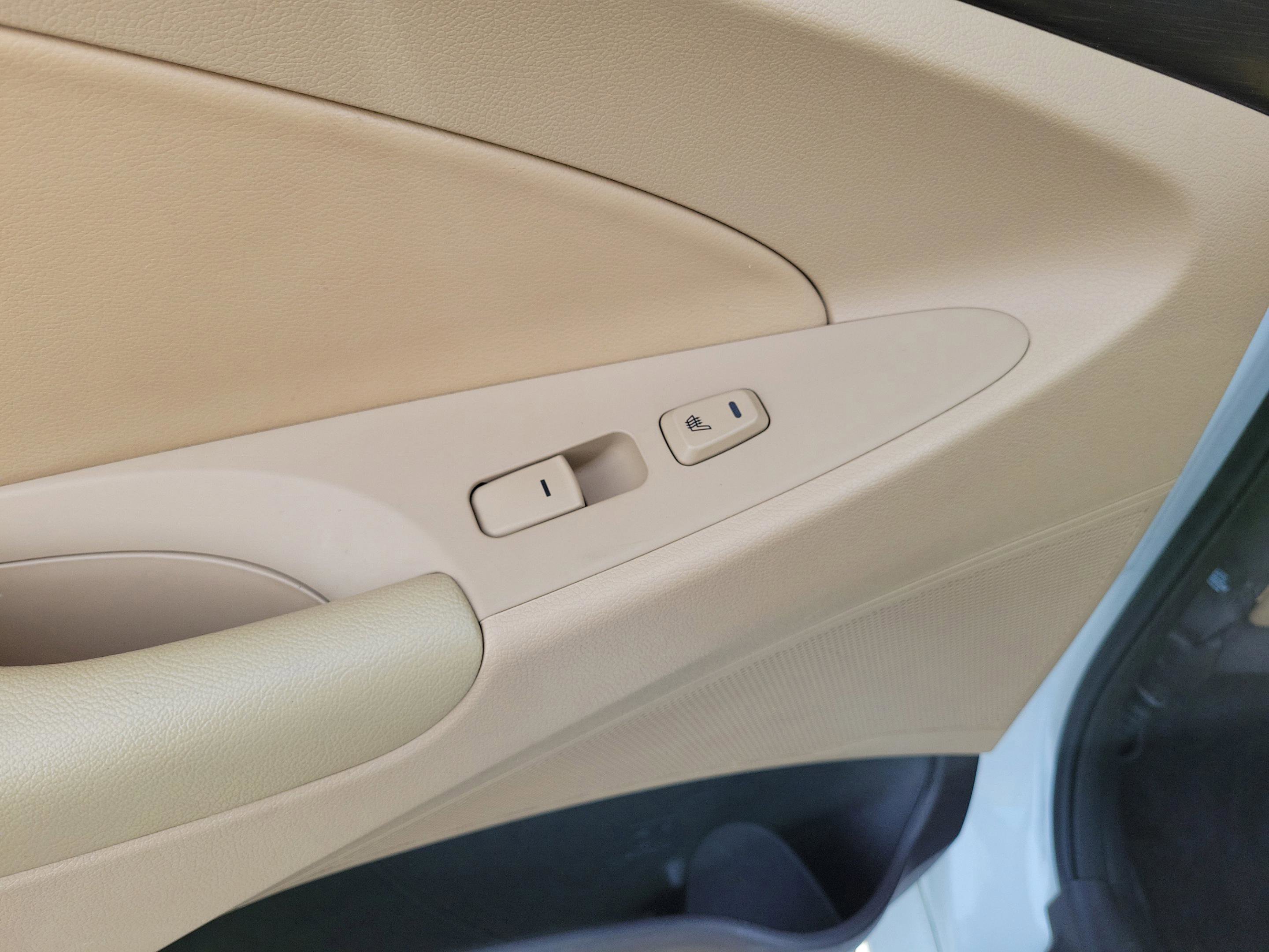 Used 2013 Hyundai Sonata Limited image 17