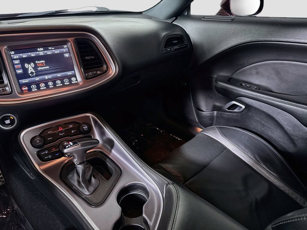 Used 2019 Dodge Challenger SXT w/ Plus Package RWD image 23