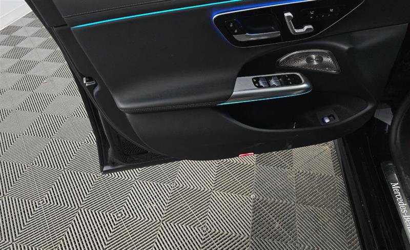 Used 2024 Mercedes-Benz E 450 4MATIC Sedan w/ Airmatic Package image 10