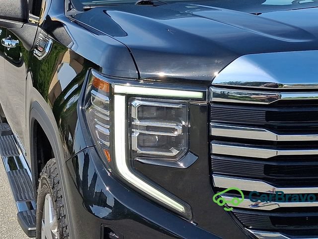 Used 2023 GMC Sierra 1500 SLT w/ SLT Premium Package AWD/4WD image 9