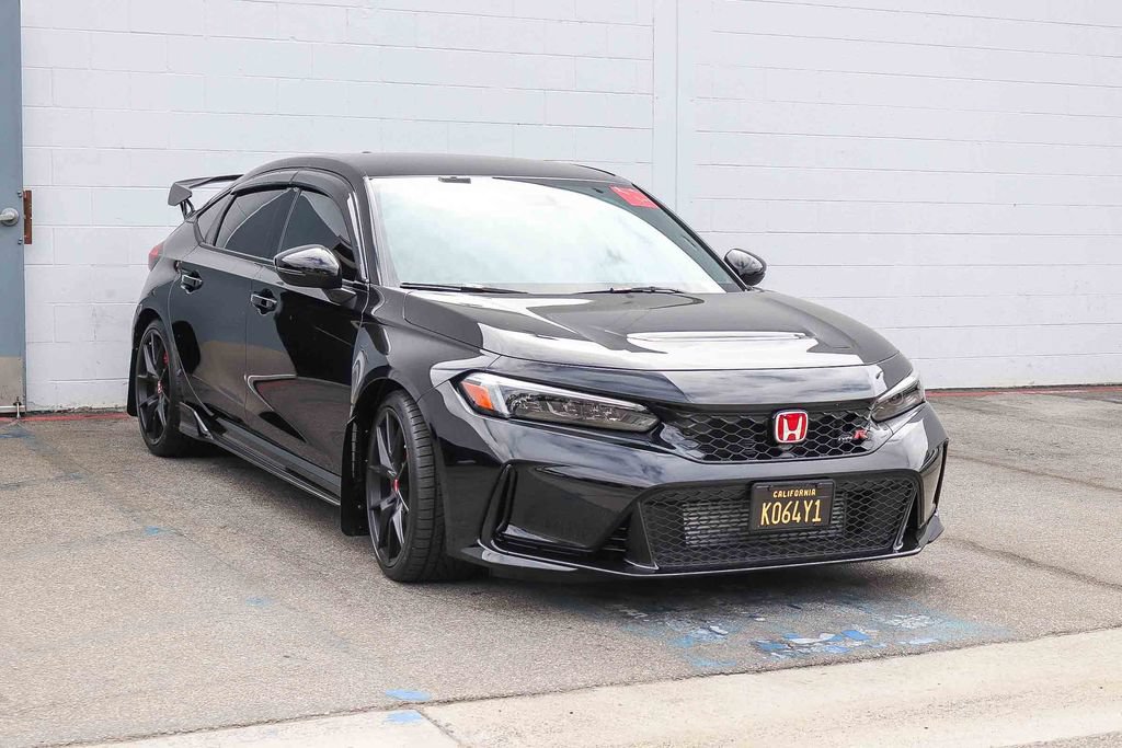 Used 2025 Honda Civic Type R image 3
