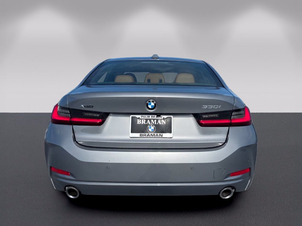Certified 2024 BMW 330i xDrive Sedan w/ Convenience Package AWD/4WD image 5