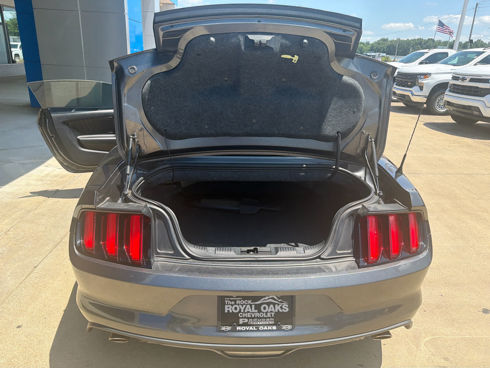 Used 2015 Ford Mustang GT Premium w/ Equipment Group 401A RWD image 24