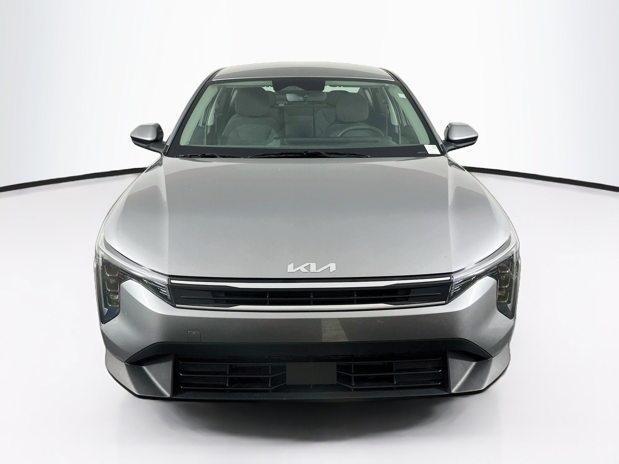 Used 2025 Kia K4 FWD image 2
