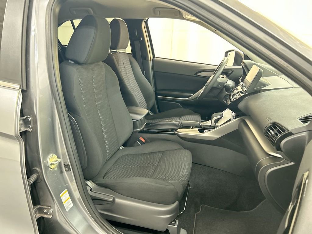 Used 2024 Mitsubishi Eclipse Cross Black Edition image 22