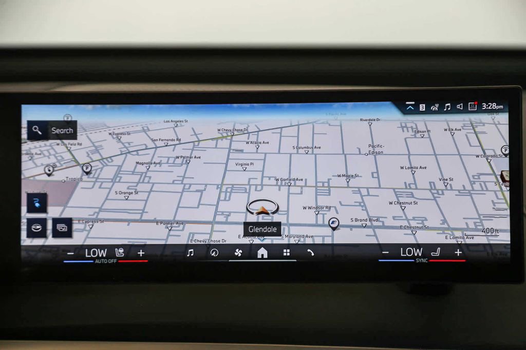 Used 2025 BMW iX xDrive50 w/ Premium Package image 14