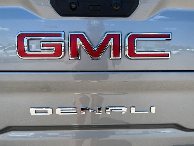 Used 2025 GMC Sierra 3500 Denali w/ Denali Reserve Package AWD/4WD image 23