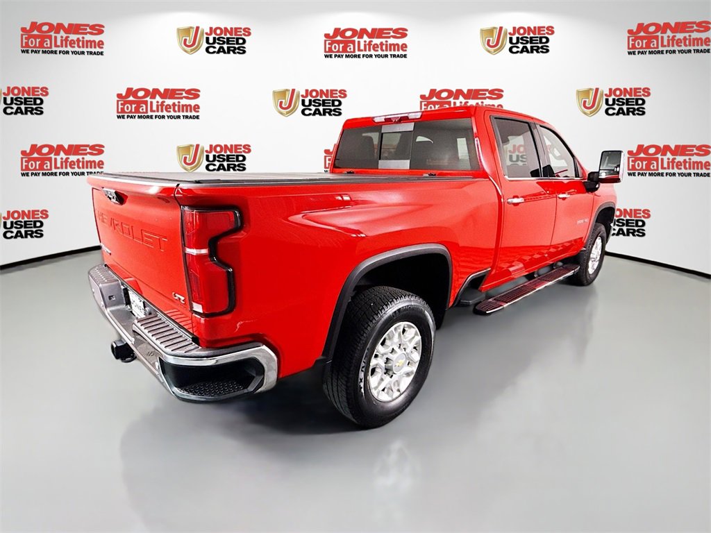 Used 2024 Chevrolet Silverado 3500 LTZ w/ LTZ Convenience Package image 17