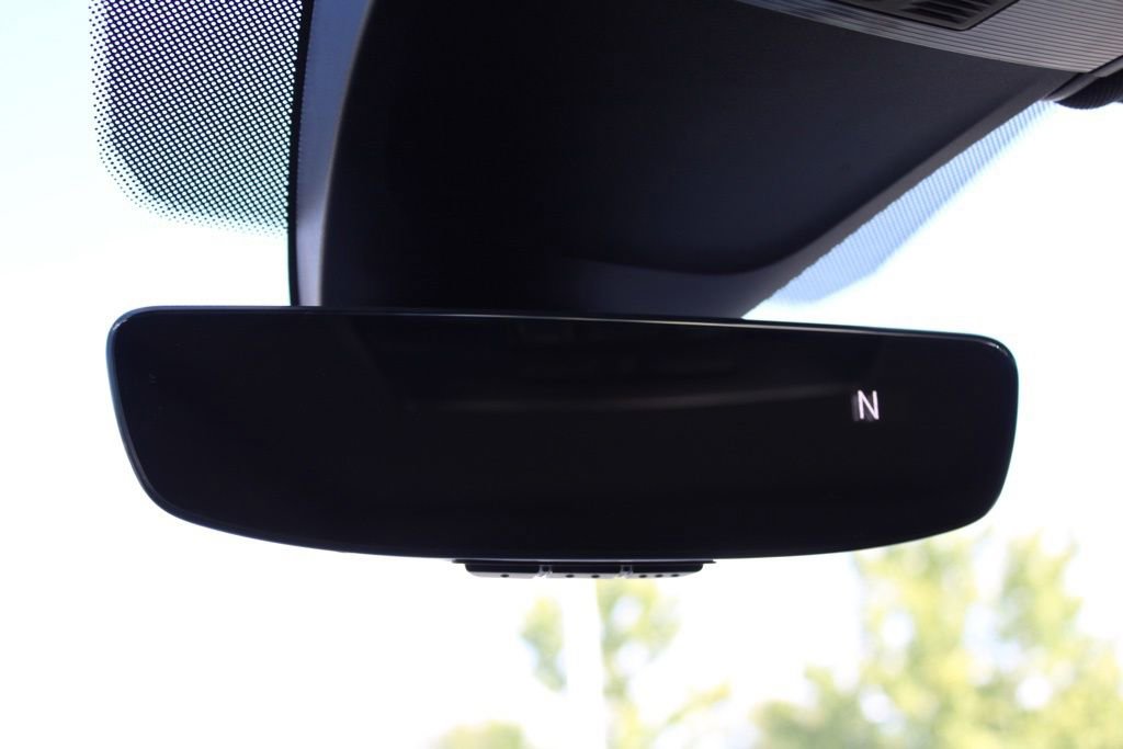 Used 2022 Volkswagen Tiguan SE R-Line image 48