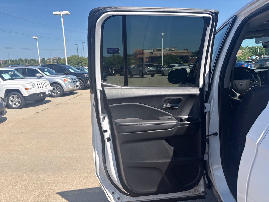 Certified 2024 Honda Ridgeline RTL image 39