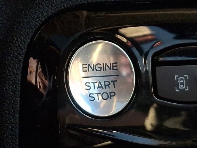 Used 2024 Ford Escape Platinum image 25
