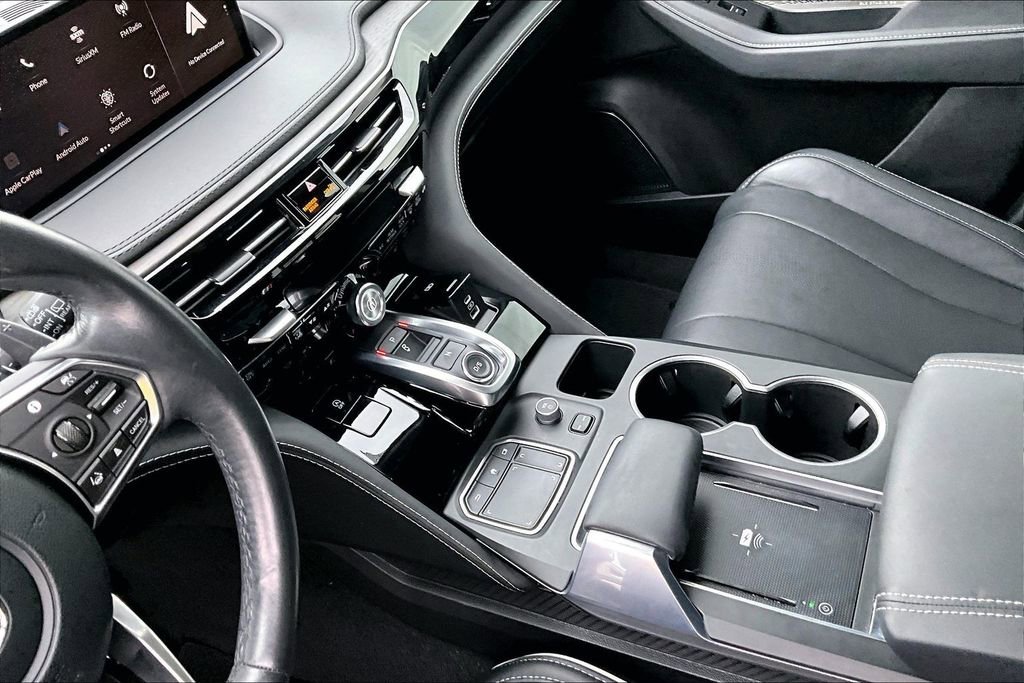 Used 2024 Acura MDX SH-AWD w/ Advance Package image 17
