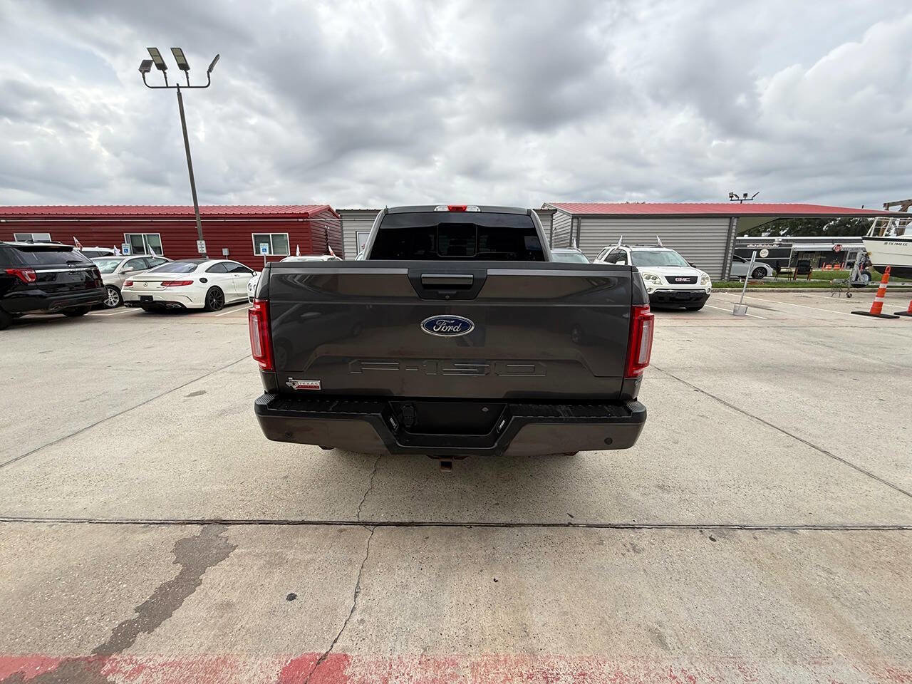 Used 2018 Ford F150 XLT w/ Equipment Group 302A Luxury image 12