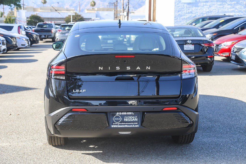 New 2026 Nissan Leaf SV+ w/ Floor Mat Package (SV+) FWD image 7