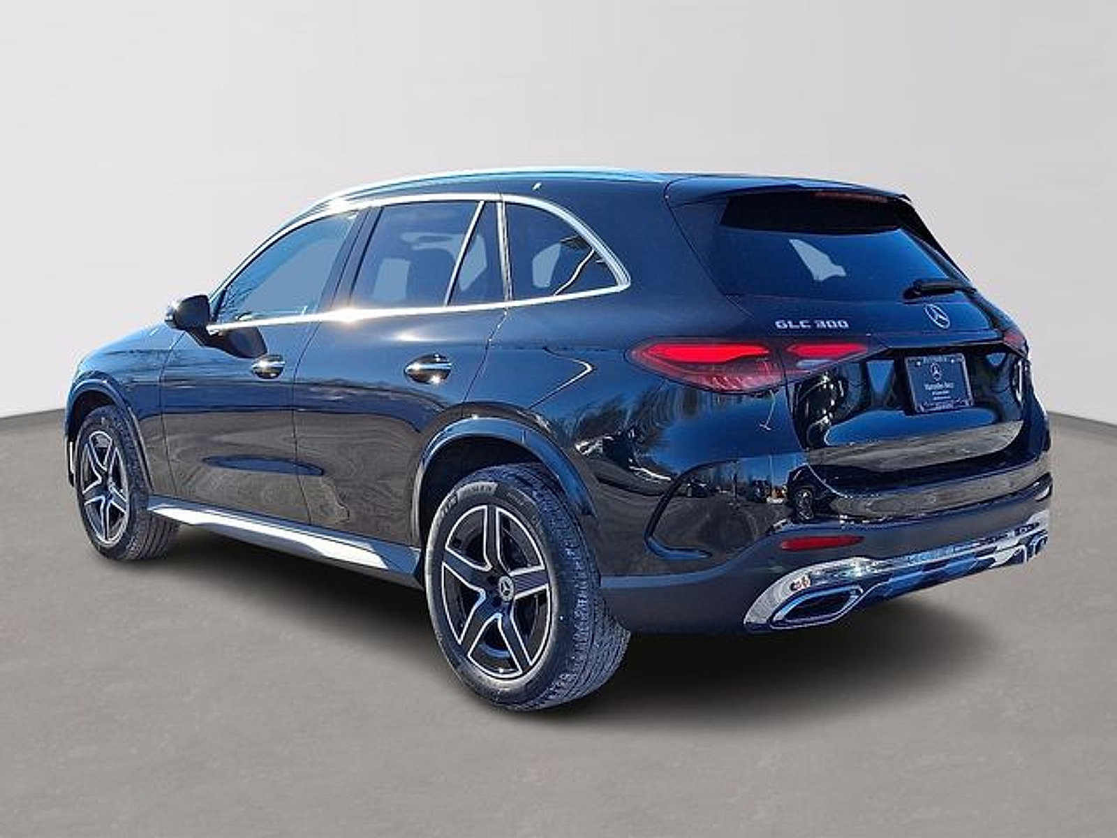 Used 2026 Mercedes-Benz GLC 300 4MATIC image 6