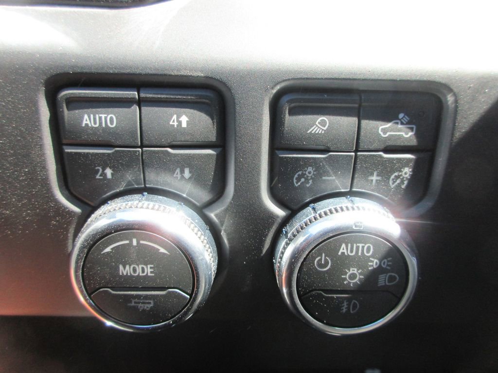 New 2026 GMC Sierra 2500 Denali Ultimate AWD/4WD image 18
