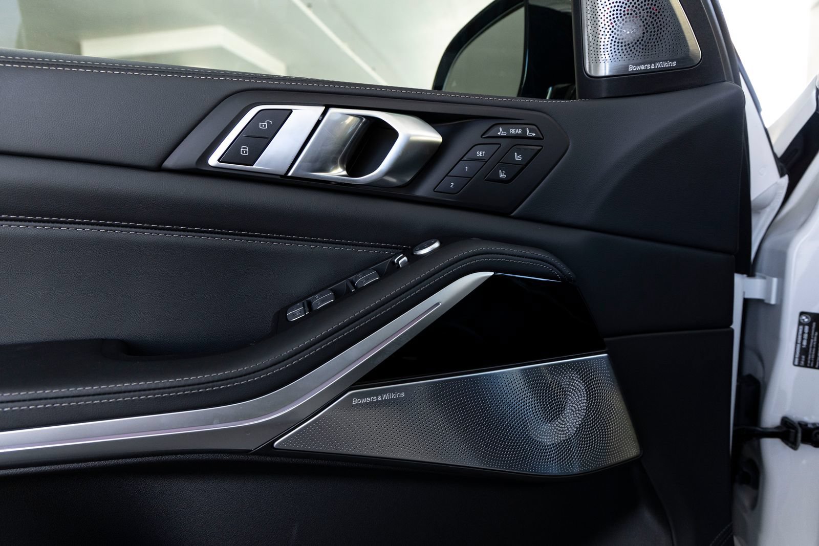 New 2026 BMW ALPINA XB7 AWD/4WD image 17