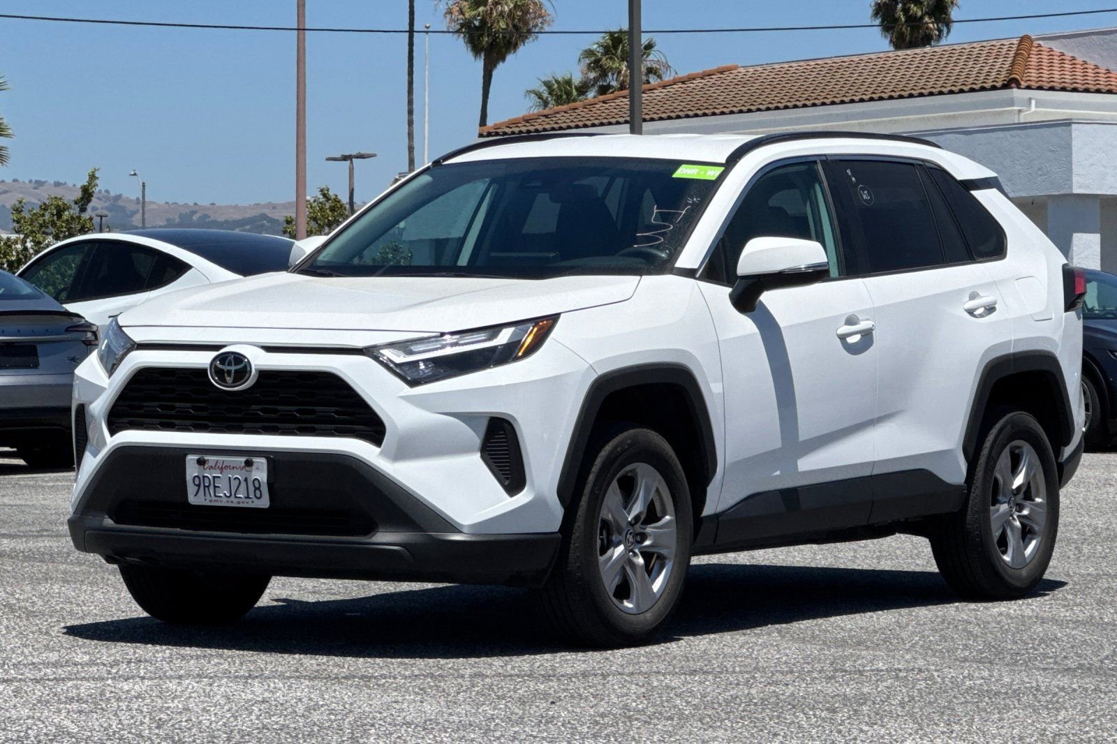 Used 2025 Toyota RAV4 XLE FWD image 10