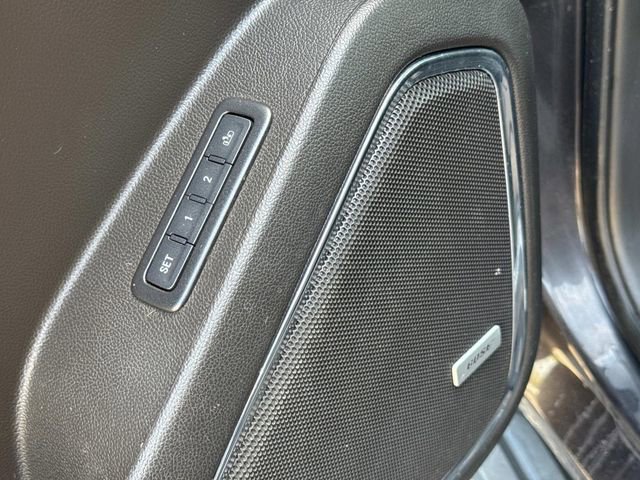 Used 2017 Chevrolet Suburban Premier image 29