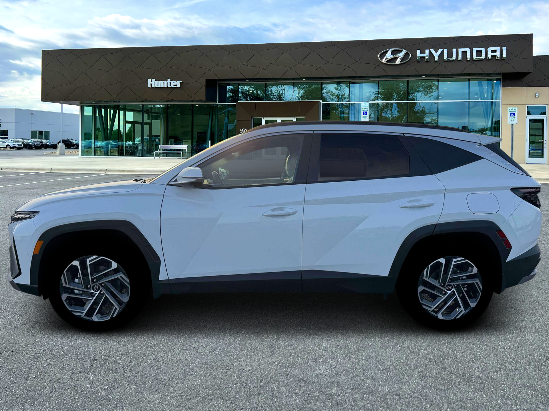 New 2026 Hyundai Tucson Limited AWD/4WD image 3
