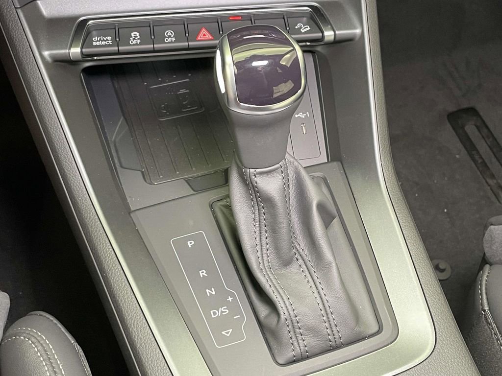 New 2025 Audi Q3 2.0T Premium image 31