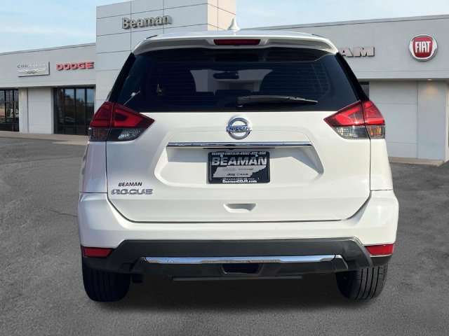 Used 2017 Nissan Rogue S FWD image 6