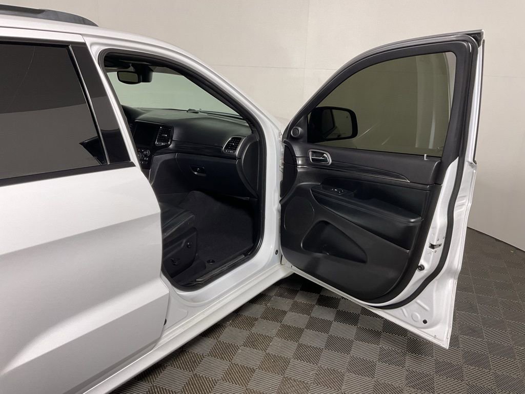 Used 2021 Jeep Grand Cherokee Limited X image 38