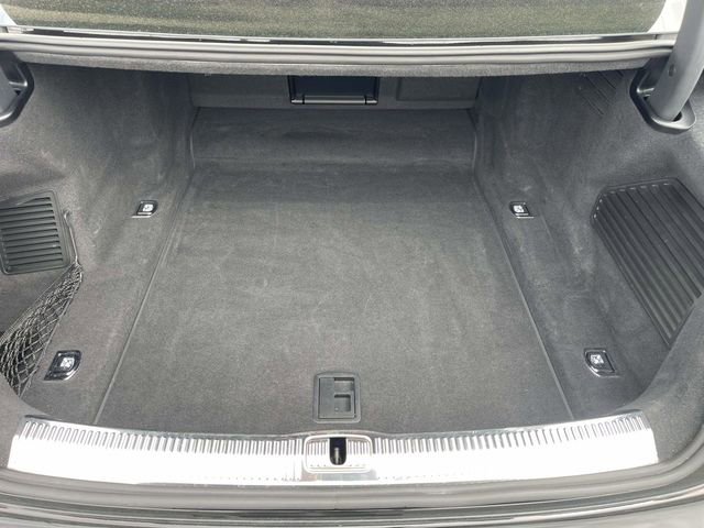 Used 2020 Audi A8 L 4.0T image 9