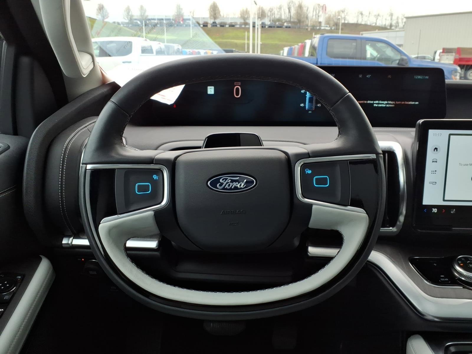 Certified 2025 Ford Expedition Platinum w/ Platinum Ultimate Package image 18