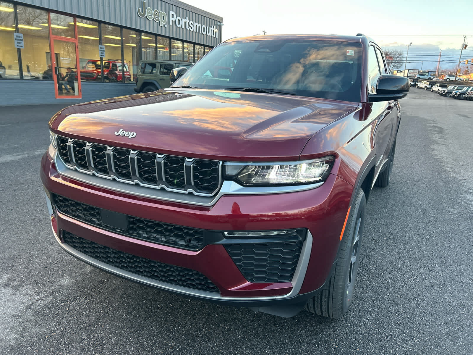 New 2026 Jeep Grand Cherokee Limited AWD/4WD image 12