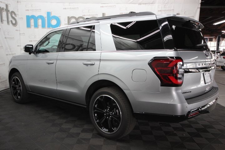 Used 2024 Ford Expedition Limited image 3