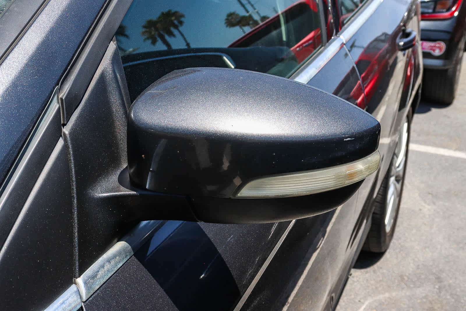 Used 2017 Ford Focus Titanium FWD image 7