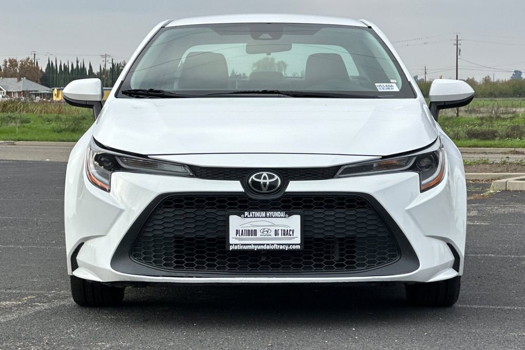 Used 2021 Toyota Corolla LE image 6
