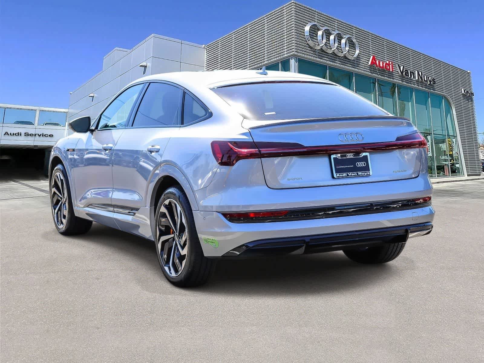Certified 2023 Audi e-tron Premium Plus w/ Premium Plus Package AWD/4WD image 2