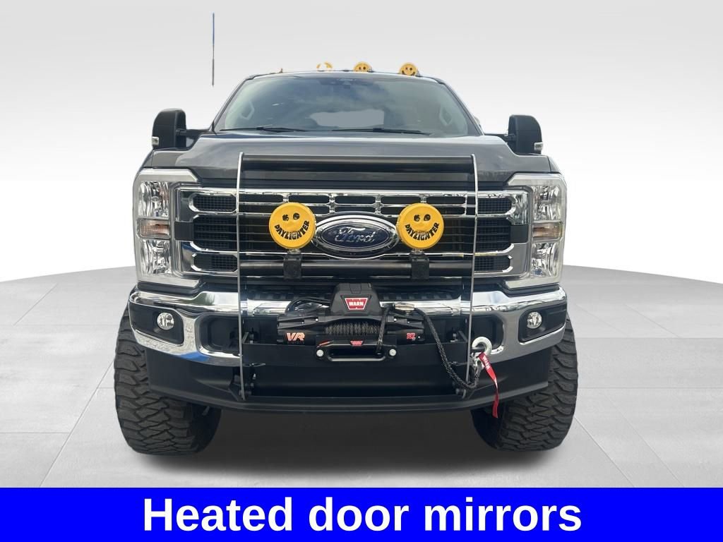 Used 2025 Ford F350 XLT w/ FX4 Off-Road Package image 9