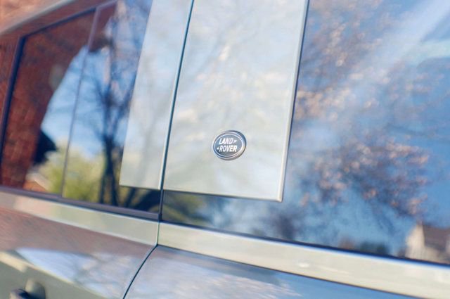 Used 2020 Land Rover Defender 110 SE image 16