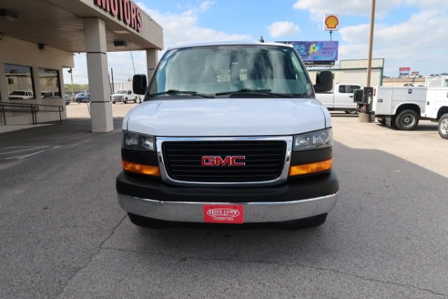 Used 2021 GMC Savana 2500 w/ Driver Convenience Package image 2