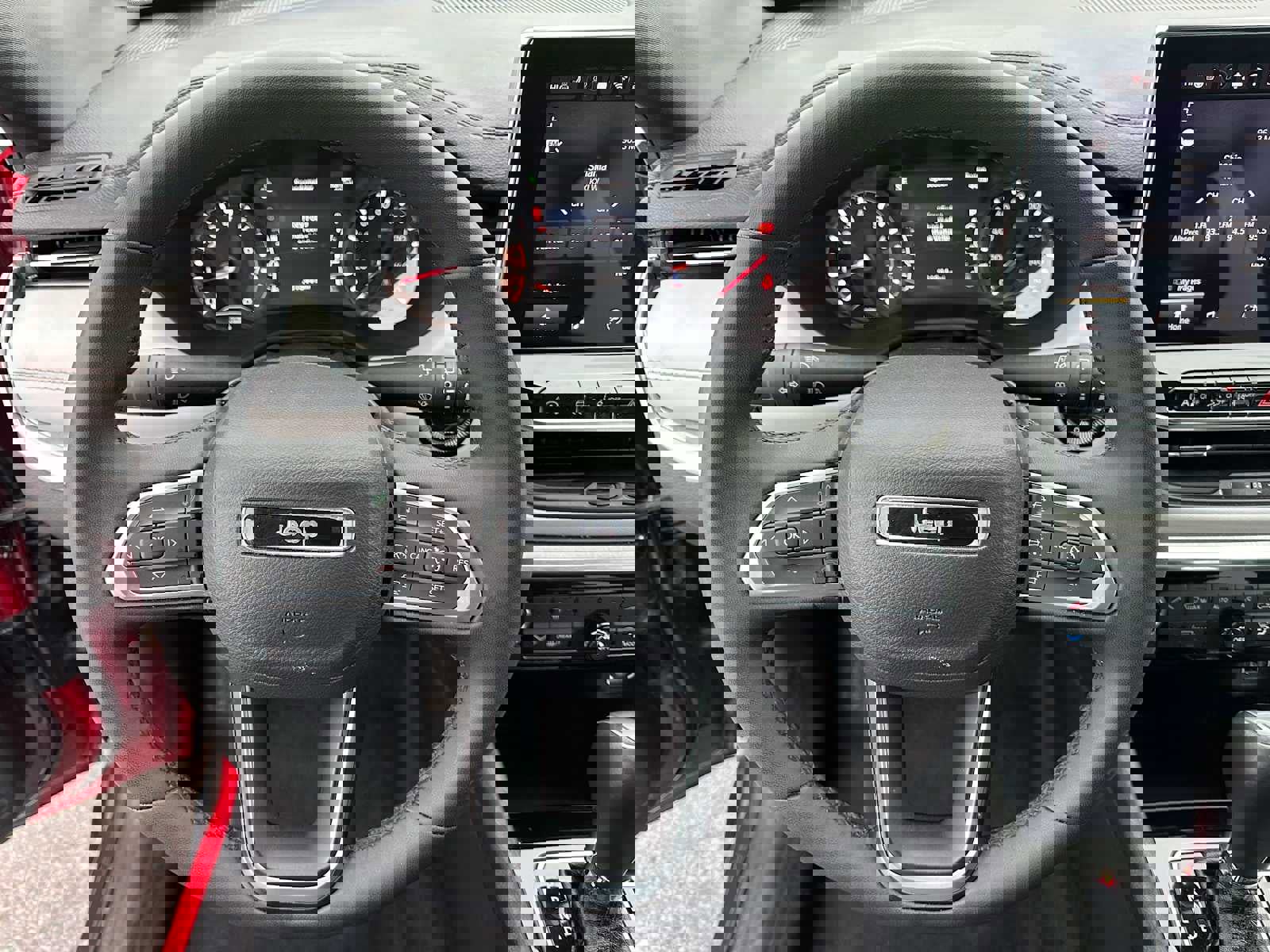 Used 2024 Jeep Compass Limited image 22