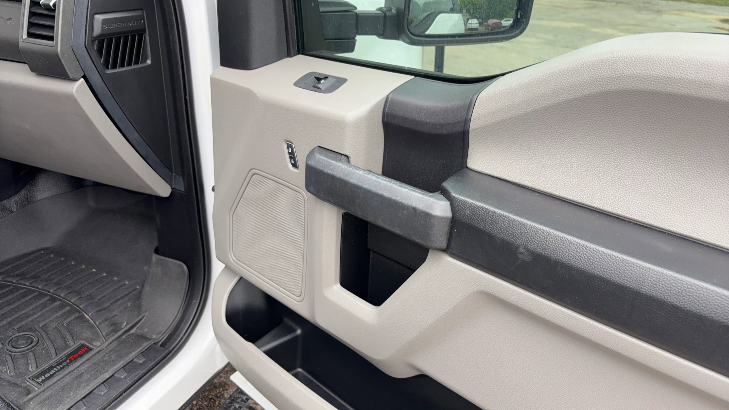 Used 2017 Ford F250 XL w/ Power Equipment Group AWD/4WD image 11