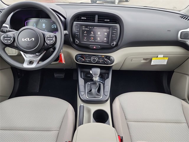 New 2025 Kia Soul LX w/ LX Technology Package image 18