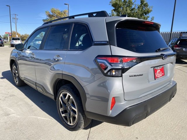 New 2025 Subaru Forester Premium image 3