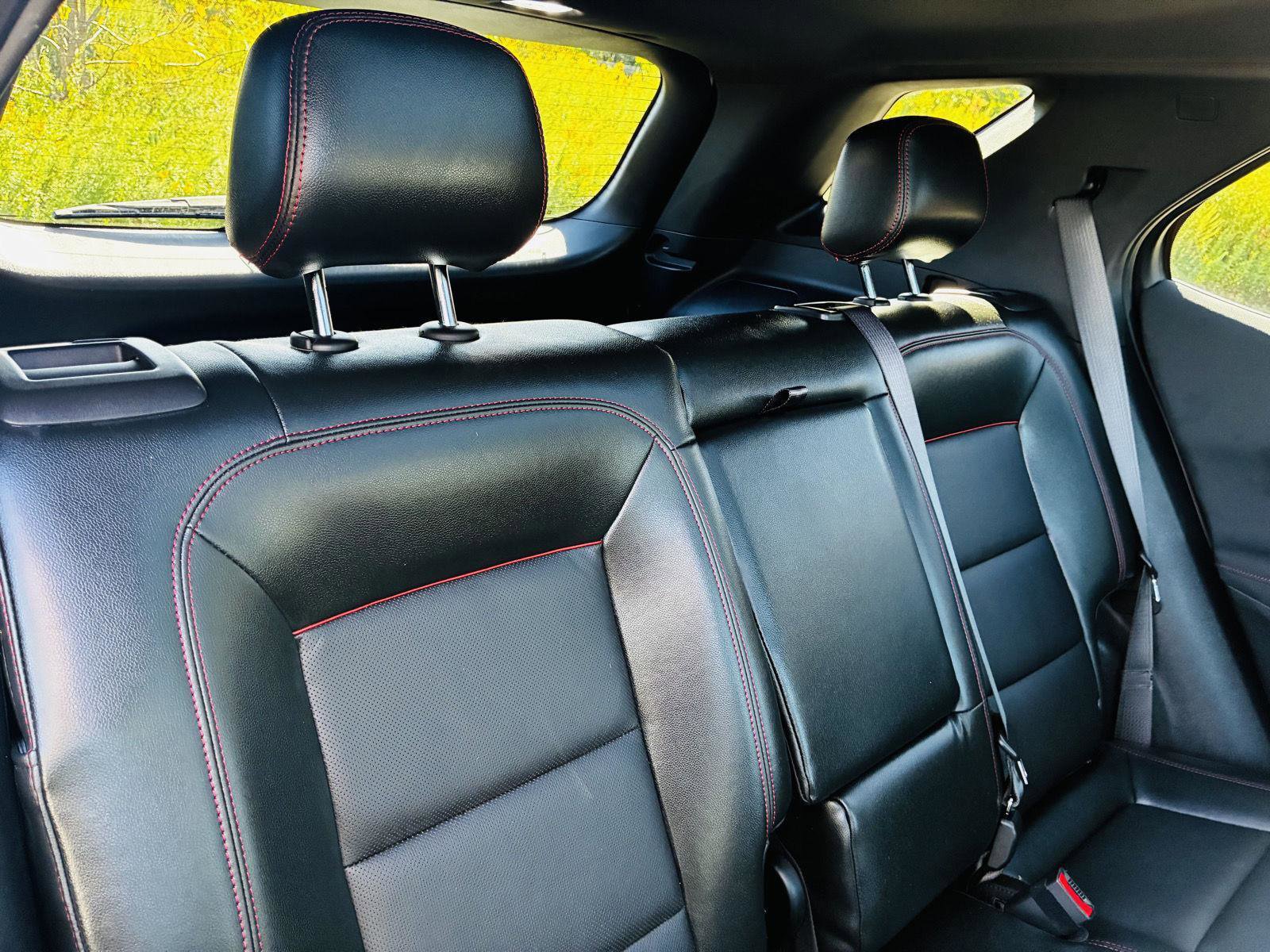 Used 2022 Chevrolet Equinox RS w/ RS Leather Package image 35