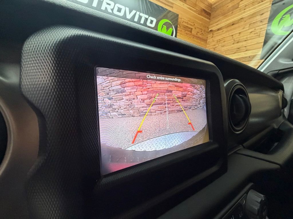 Used 2018 Jeep Wrangler Unlimited Sport S image 21