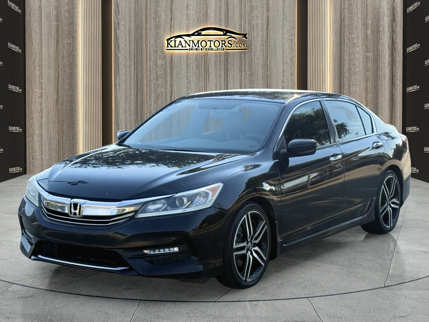 Used 2017 Honda Accord Sport image 7