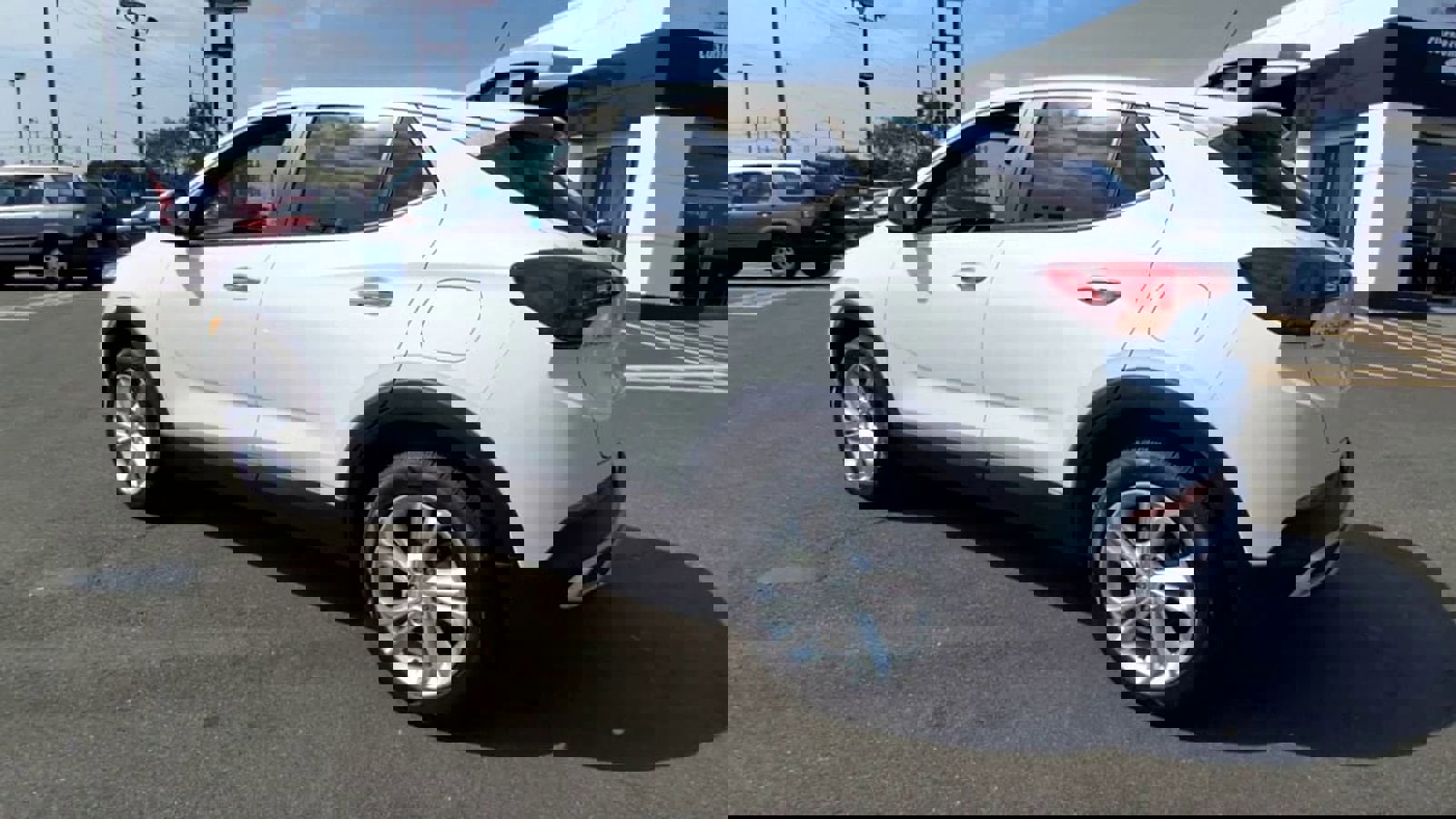 Used 2023 Buick Encore GX Preferred w/ Cold Weather Comfort Package image 4