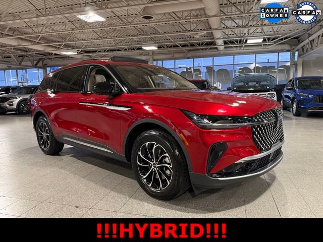 Used 2025 Lincoln Nautilus Premier w/ Equipment Group 102A image 2