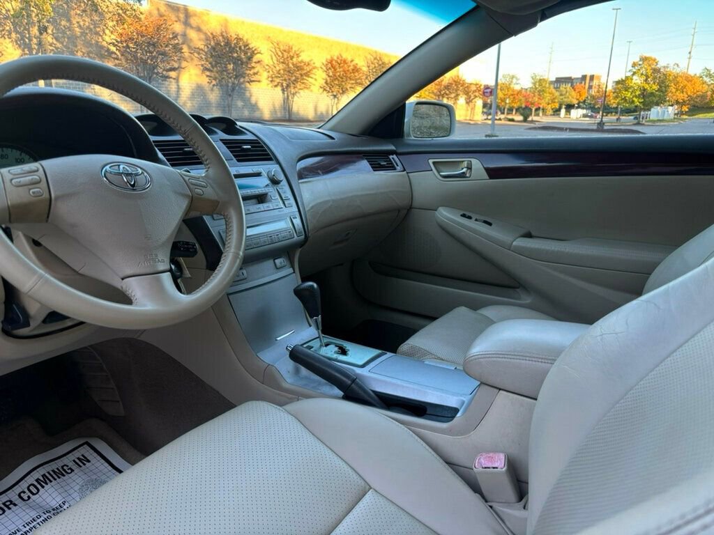 Used 2005 Toyota Solara SE image 10