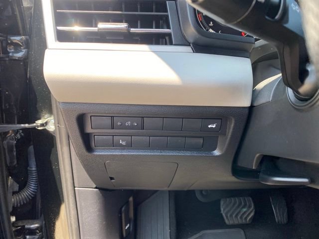 Used 2024 Mitsubishi Outlander SEL FWD image 13
