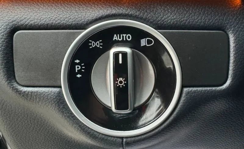 Used 2015 Mercedes-Benz CLS 550 w/ Premium Package image 44