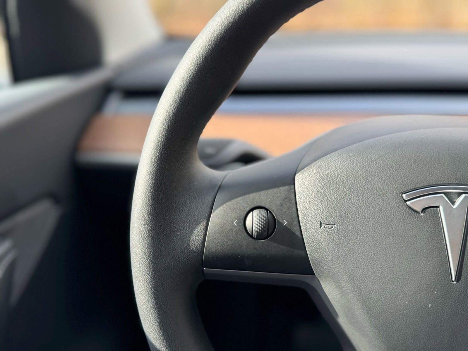 Used 2020 Tesla Model Y Long Range AWD/4WD image 14